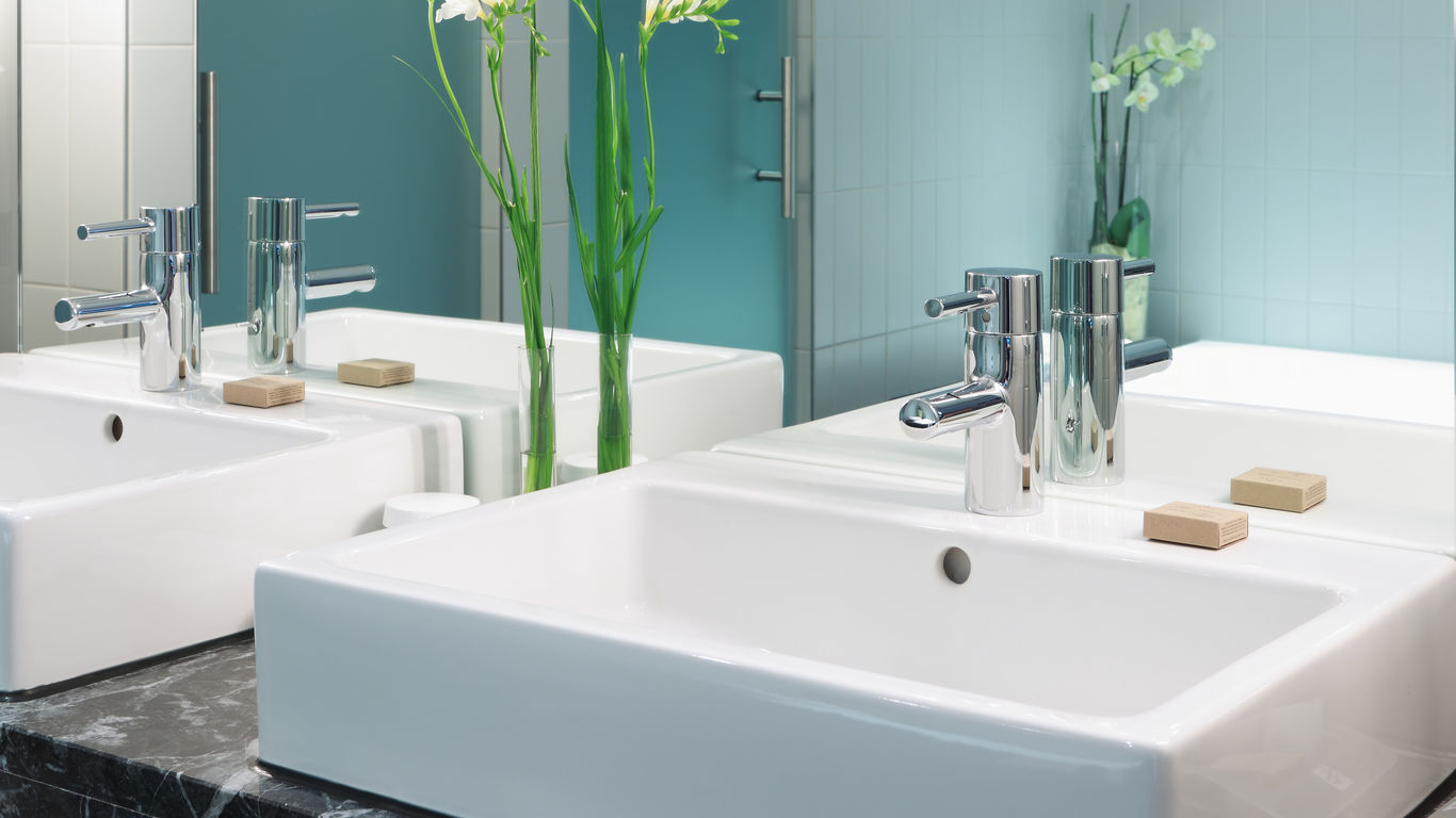 Bathroom sink